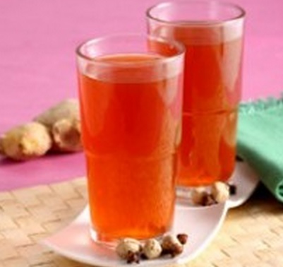 Wedang cengkeh kapulaga adalah salah satu jenis minuman tradisional yang memiliki khasiat untuk kesehatan.