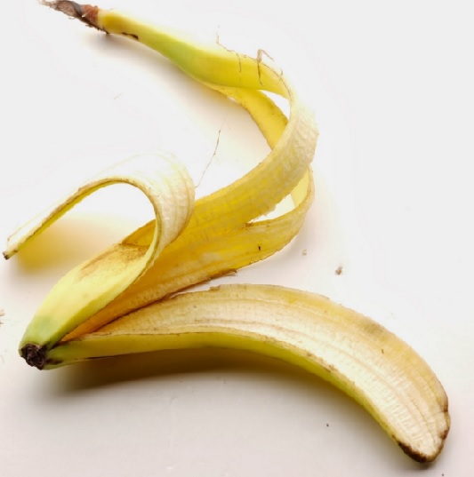 Kulit-pisang-untuk-mempercepat-pertumbuhan-tanaman